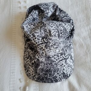 Lululemon Race to Place Black and White Floral Print Women's Ball Cap